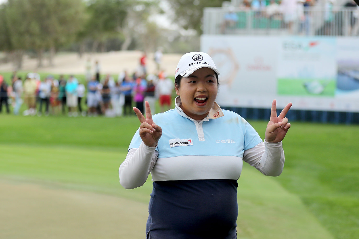 Feng makes it three on the trot in Dubai, Hull takes second