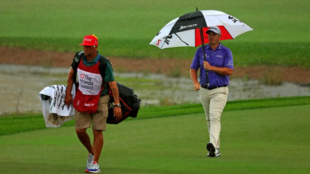 Where to buy the Limited Edition J.Lindeberg Golf Gloves 36 What's in Sepp Straka's bag?