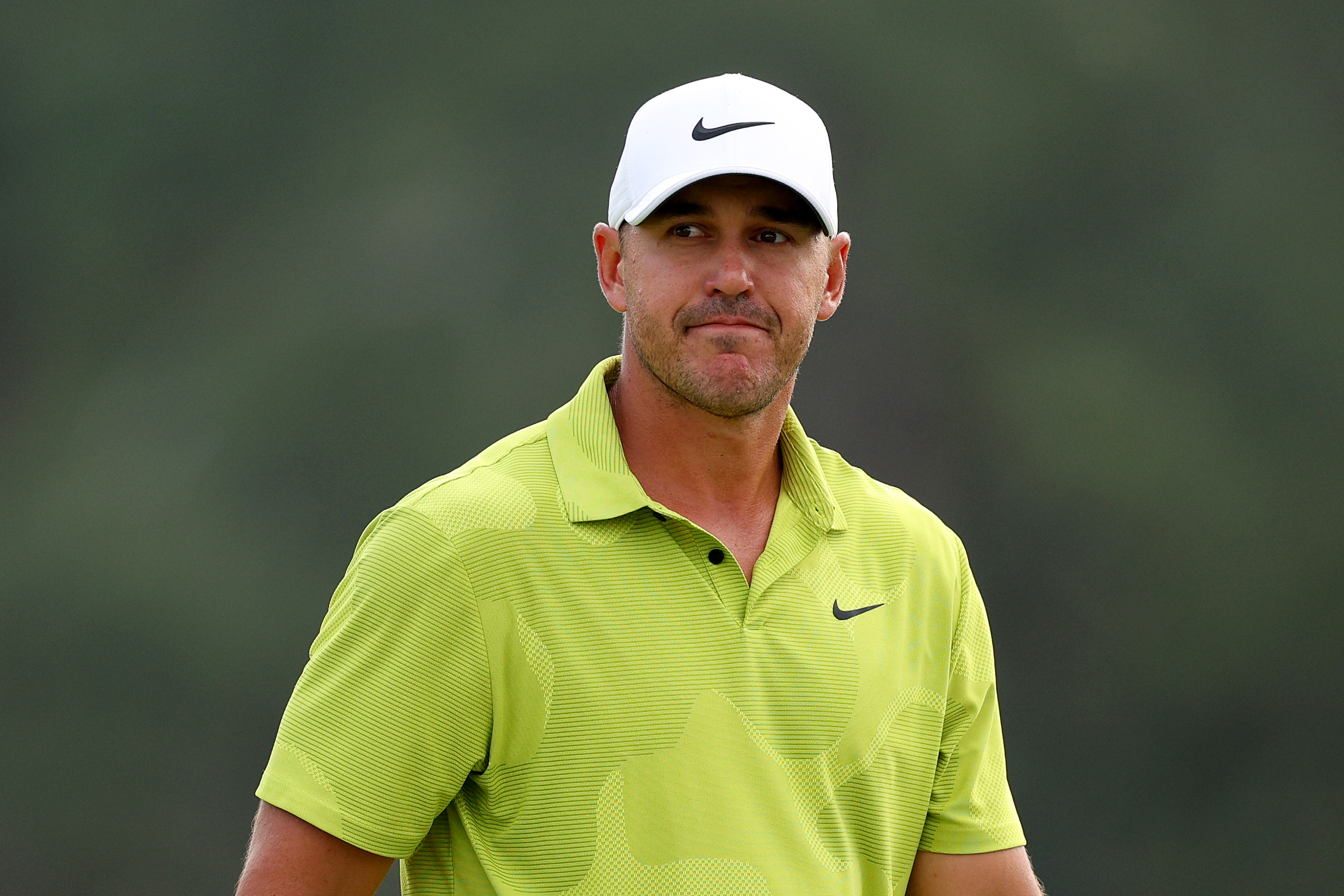 Masters Report Day 1 Brooks Koepka shakes off rules controversy